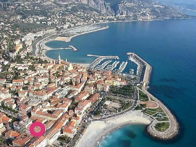 Pied-a-terre Saint Michel مينتون
